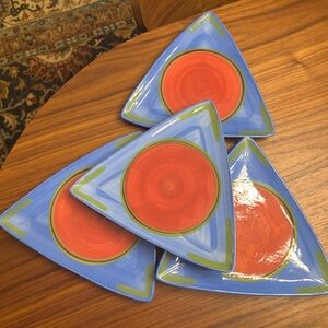 NEW RARE 5 Discontinued Gail Pittman Blue “Red Dot” Triangular Salad Plates.